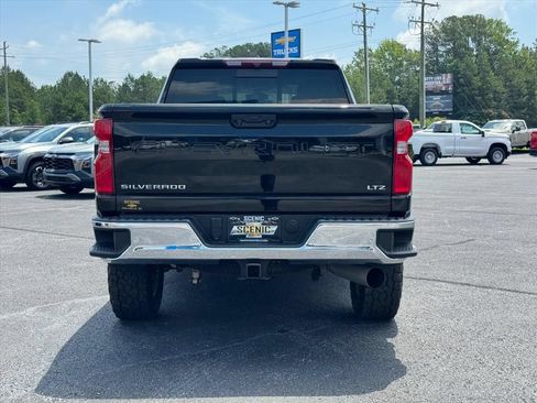 Used 2023 Chevrolet Silverado 2500 LTZ w/ LTZ Plus Package AWD/4WD image 4