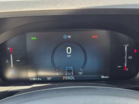 Used 2025 Ford Maverick XL w/ Equipment Group 101A AWD/4WD image 15