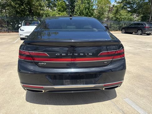 Used 2021 Genesis G90 5.0 Ultimate RWD image 5