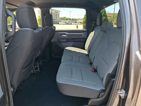 Used 2022 RAM 1500 Big Horn AWD/4WD image 10