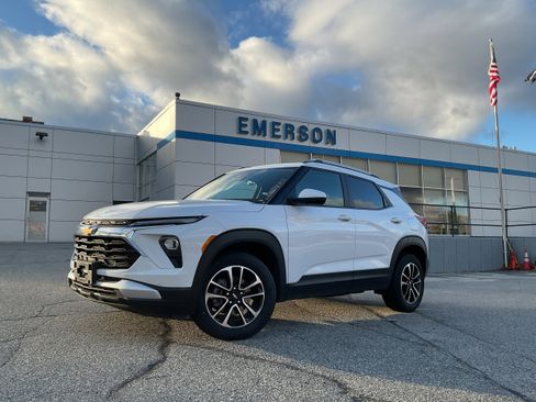 Certified 2025 Chevrolet TrailBlazer LT image 1