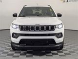 Used 2024 Jeep Compass Latitude image 3
