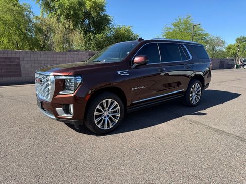 Used 2022 GMC Yukon Denali image 1