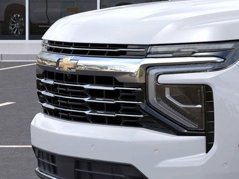New 2026 Chevrolet Suburban LT w/ Comfort Package image 13
