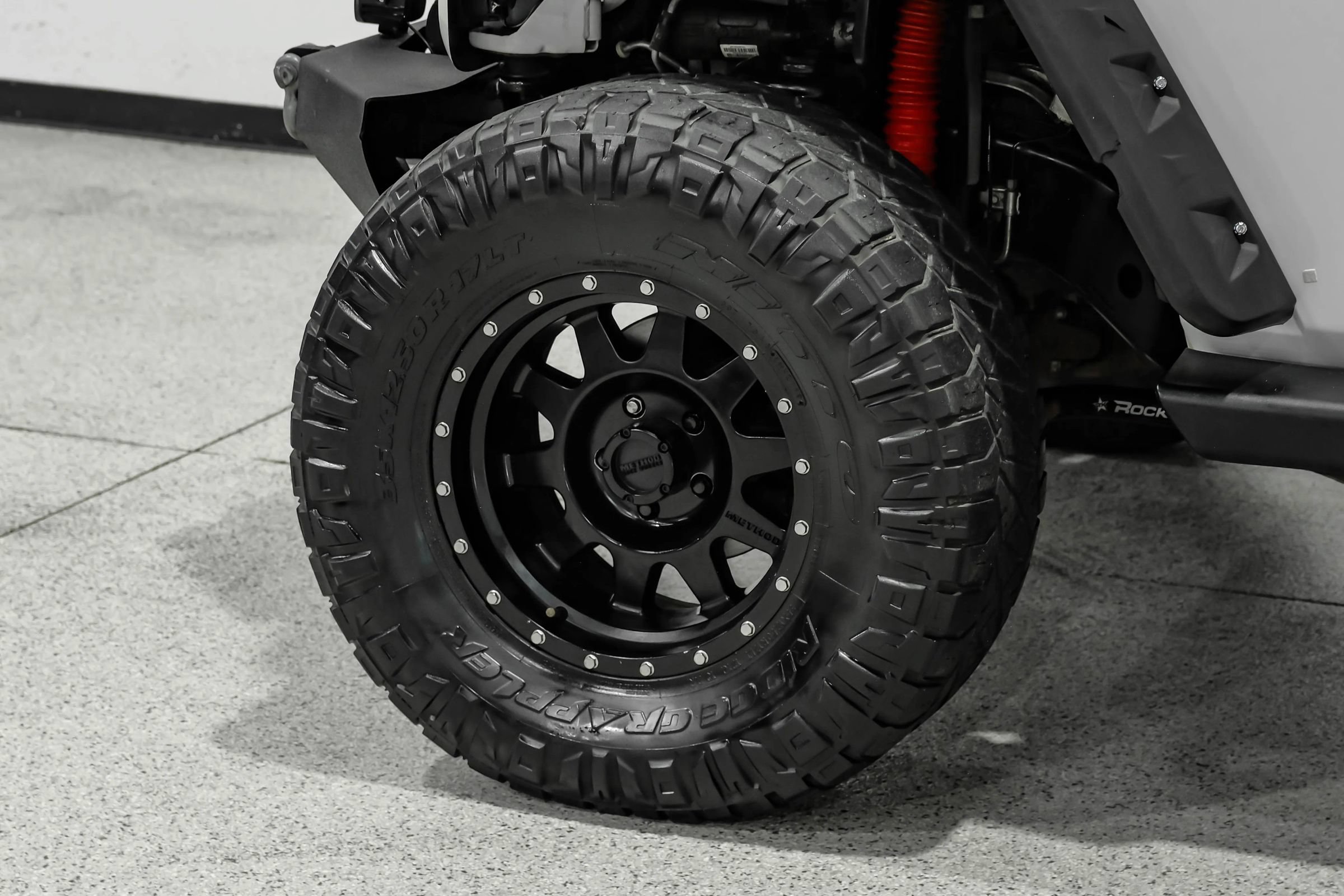 Used 2015 Jeep Wrangler Unlimited Rubicon w/ Connectivity Group AWD/4WD image 55