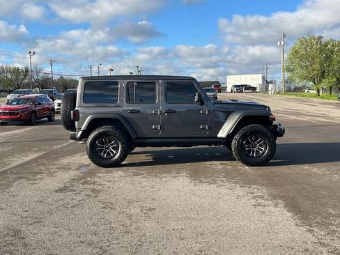 Used 2026 Jeep Wrangler Unlimited Sport image 3