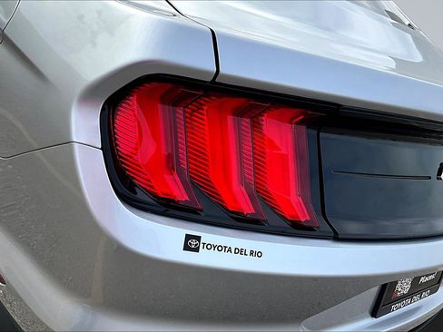 Used 2022 Ford Mustang Coupe RWD image 23