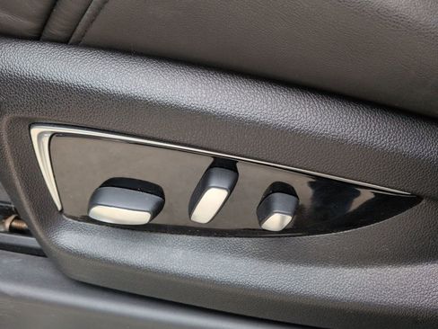 Used 2020 Cadillac Escalade Luxury image 22