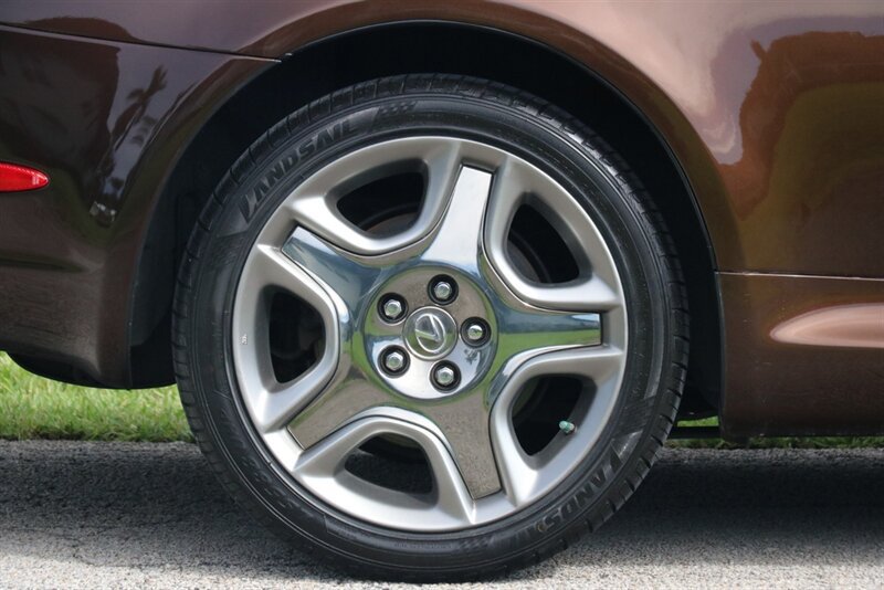 Used 2007 Lexus SC 430 Convertible RWD image 40