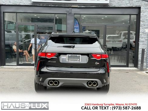 Used 2019 Jaguar F-PACE SVR AWD/4WD image 15