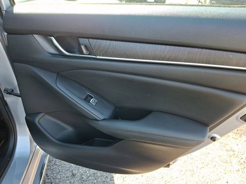 Used 2021 Honda Accord EX-L image 14