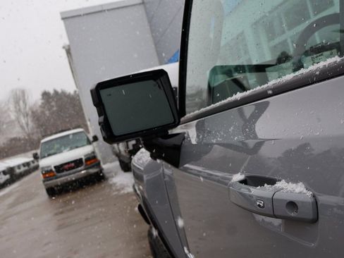 New 2025 GMC Hummer EV 2X image 11