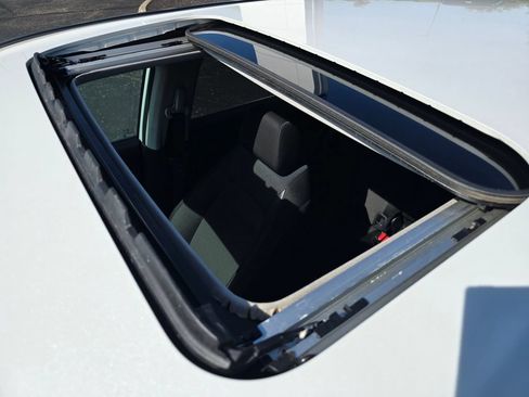 Used 2024 Honda CR-V EX image 19