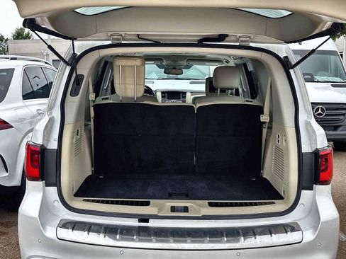 Used 2018 INFINITI QX80 2WD w/ Driver Assistance Package image 17