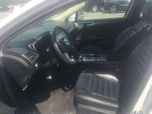 Used 2020 Ford Fusion SEL FWD image 11