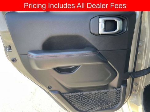 Used 2020 Jeep Gladiator Rubicon AWD/4WD image 18
