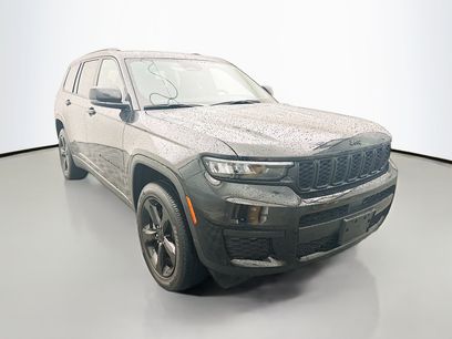 Used 2023 Jeep Grand Cherokee L Laredo