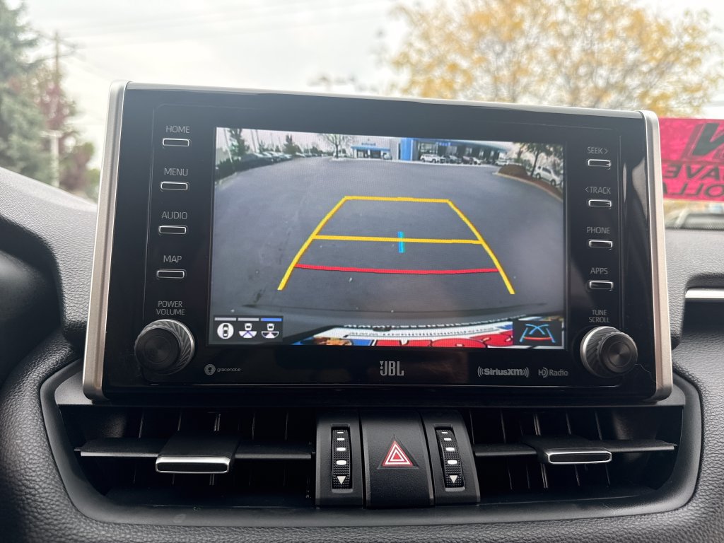 Used 2020 Toyota RAV4 Limited AWD/4WD image 35
