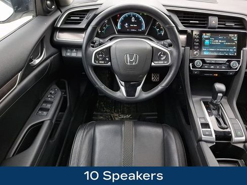 Used 2019 Honda Civic Touring image 3