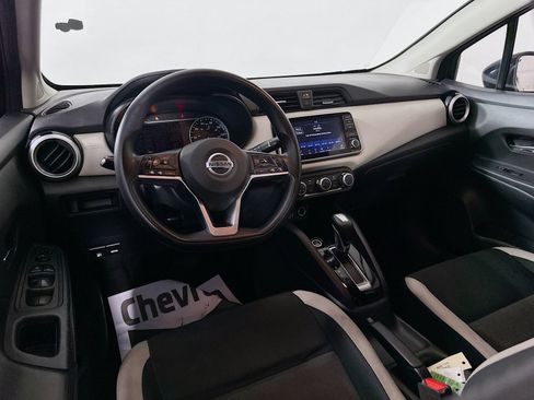 Used 2020 Nissan Versa SV FWD image 20