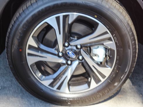 New 2025 Subaru Crosstrek 2.5i Premium image 10