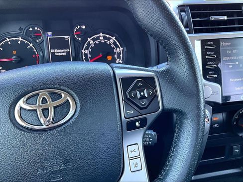 Used 2020 Toyota 4Runner SR5 Premium image 24
