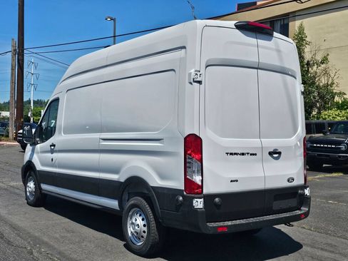 New 2026 Ford Transit 250 148 High Roof AWD image 3