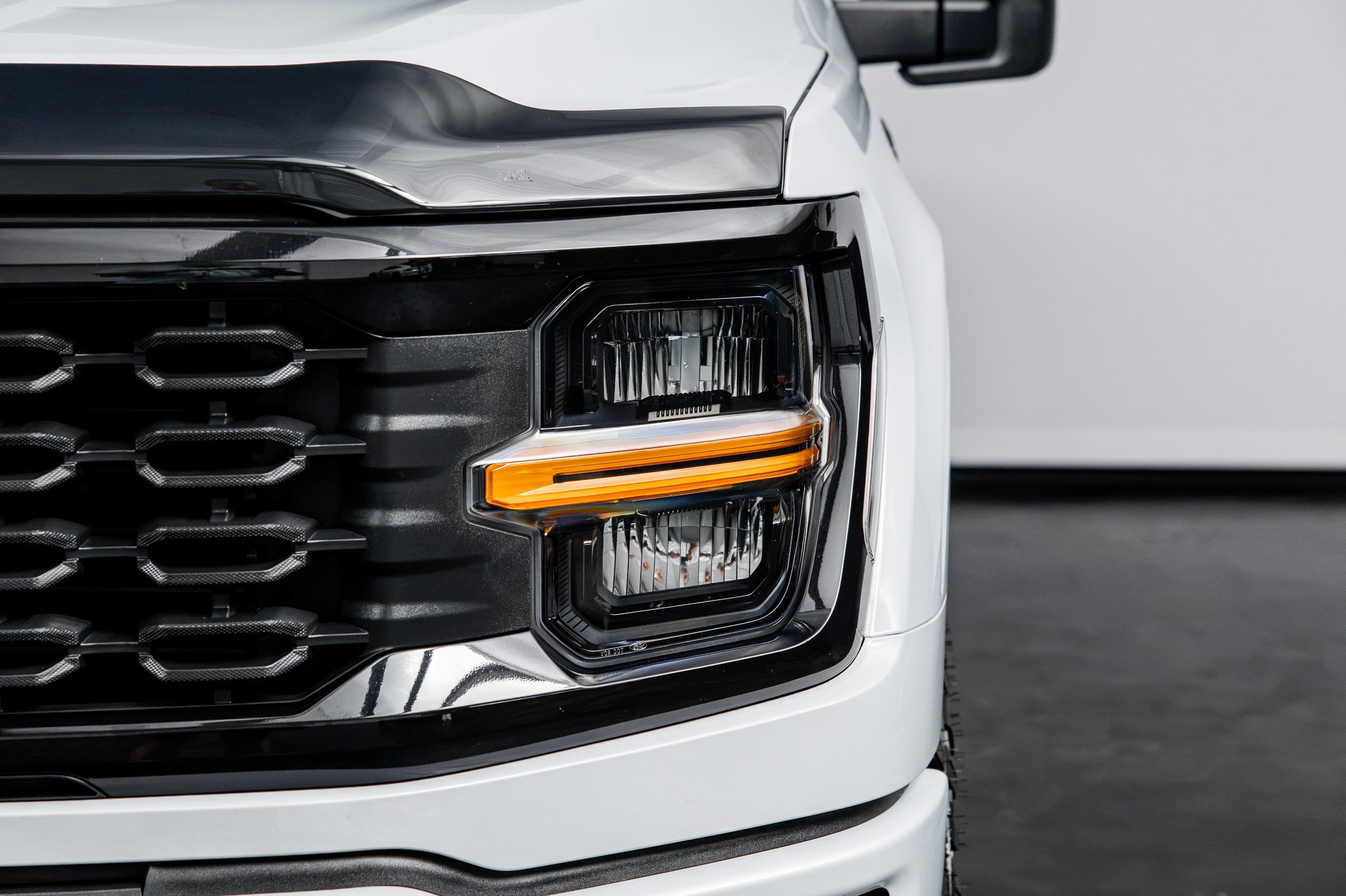 Used 2025 Ford F150 STX w/ STX Black Appearance Package AWD/4WD image 5