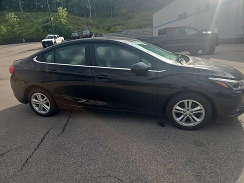Used 2016 Chevrolet Cruze LT FWD image 4