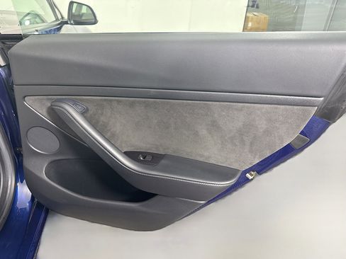 Used 2021 Tesla Model 3 Standard Range Plus image 27