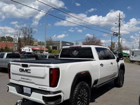 Used 2024 GMC Sierra 2500 Denali Ultimate image 5