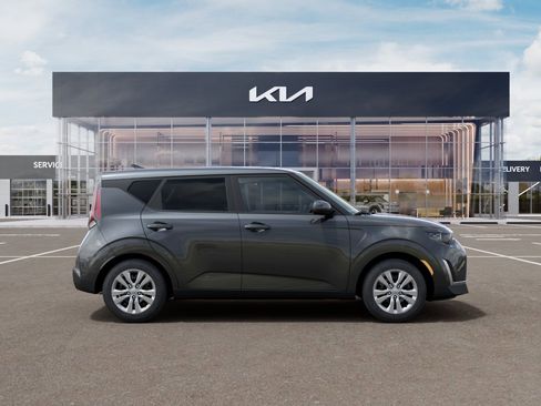 New 2025 Kia Soul LX image 7