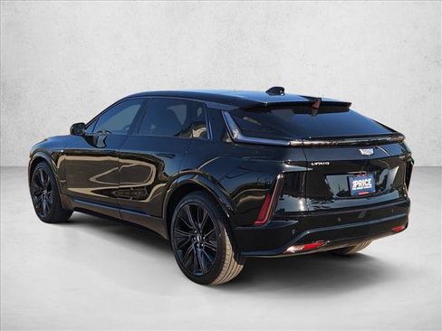 Used 2024 Cadillac Lyriq Sport RWD image 8