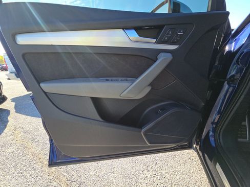 Used 2018 Audi SQ5 Premium Plus image 17