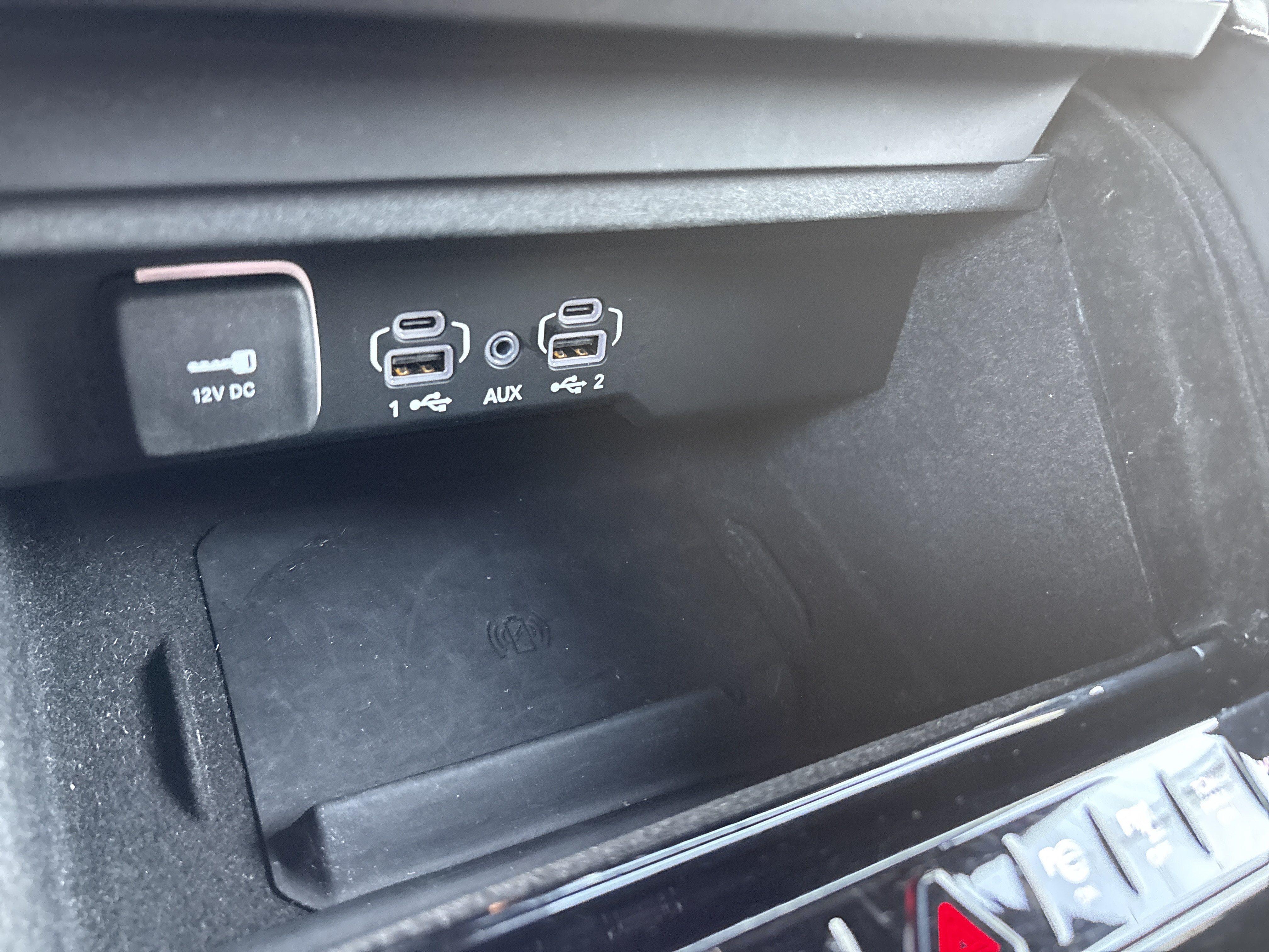 Used 2022 Jeep Grand Wagoneer Series II AWD/4WD image 32