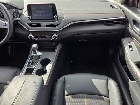 Used 2020 Nissan Altima 2.5 SR FWD image 16