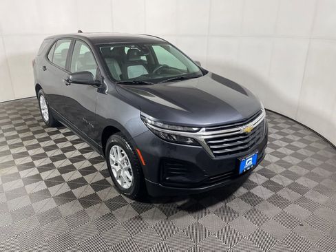 Used 2022 Chevrolet Equinox LS AWD/4WD image 1