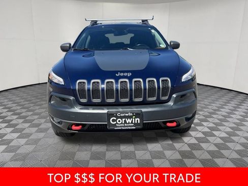 Used 2016 Jeep Cherokee Trailhawk w/ Leather Interior Group AWD/4WD image 2