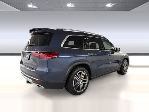 Used 2024 Mercedes-Benz GLS 450 4MATIC image 8