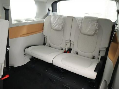 New 2025 Volkswagen ID. Buzz 1st Edition image 24