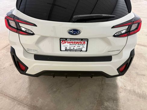 Certified 2024 Subaru Crosstrek 2.0i Premium AWD/4WD image 16