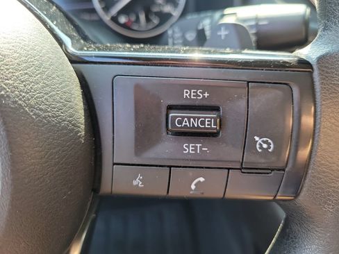 Used 2021 Nissan Rogue S FWD image 27