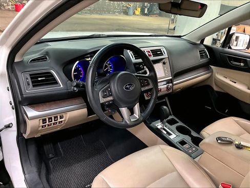 Used 2017 Subaru Outback 2.5i Limited AWD/4WD image 16