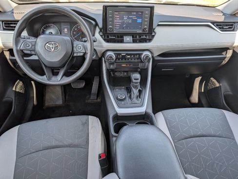 Used 2021 Toyota RAV4 XLE image 8