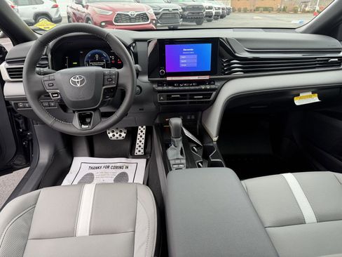 New 2026 Toyota Camry SE image 16