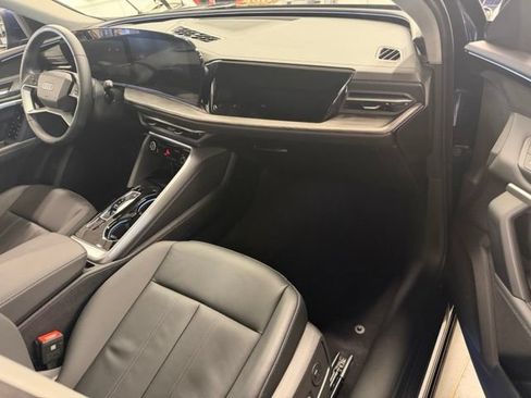 Certified 2025 Audi Q5 Premium w/ Convenience Package AWD/4WD image 15
