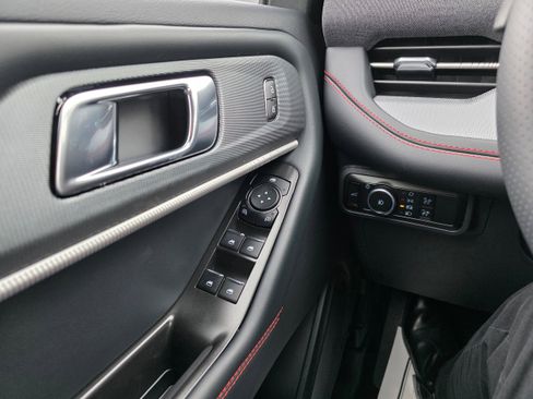 New 2026 Ford Explorer ST-Line image 19