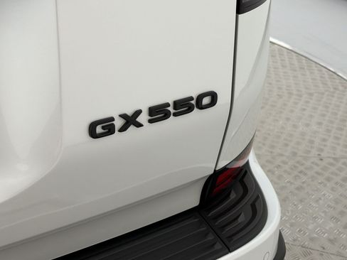 Certified 2025 Lexus GX 550 AWD/4WD image 35