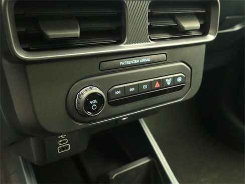 New 2026 Ford Maverick XL image 16