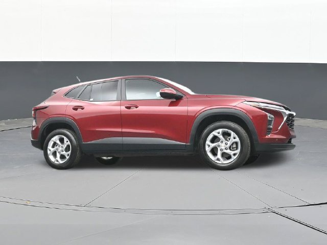Used 2024 Chevrolet Trax LS w/ LS Convenience Package FWD image 45